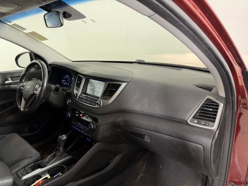 Used 2018 Hyundai Tucson Sport w/ Cargo Package AWD/4WD image 18