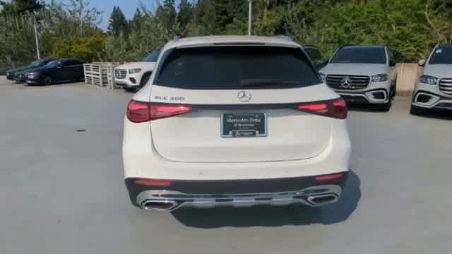 Certified 2025 Mercedes-Benz GLC 300 image 7