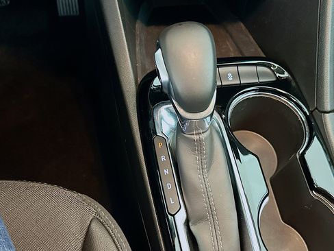 Used 2025 Buick Encore GX Preferred image 25