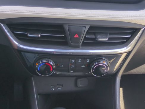 Used 2024 Buick Encore GX Sport Touring FWD image 25
