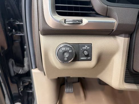 Used 2016 GMC Acadia Denali AWD/4WD image 21