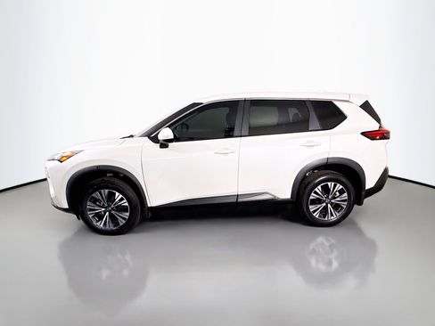 Used 2023 Nissan Rogue SV image 6