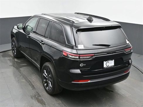 New 2026 Jeep Grand Cherokee Limited image 41