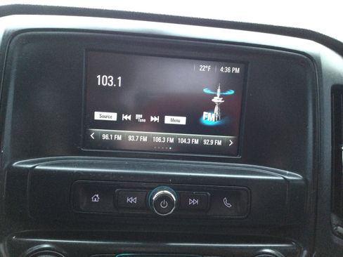 Used 2018 Chevrolet Silverado 1500 Custom w/ Custom Value Package image 10