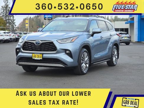 Used 2023 Toyota Highlander Platinum image 1