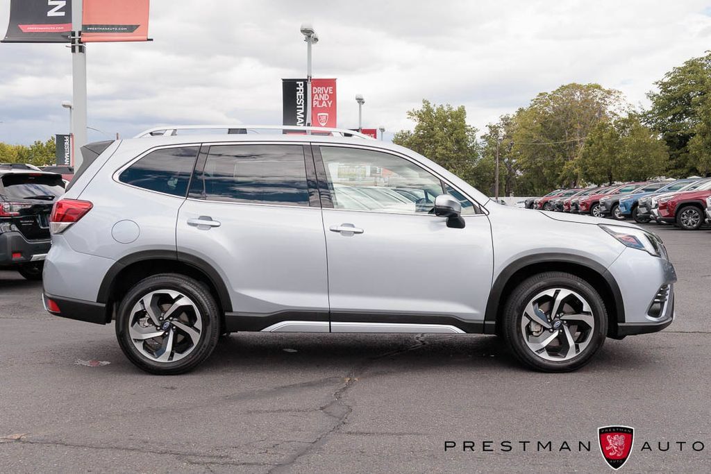 Used 2024 Subaru Forester Touring AWD/4WD image 20