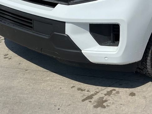 Used 2025 Ford Expedition Active RWD image 5