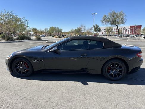 Used 2012 Maserati GranTurismo Sport image 2