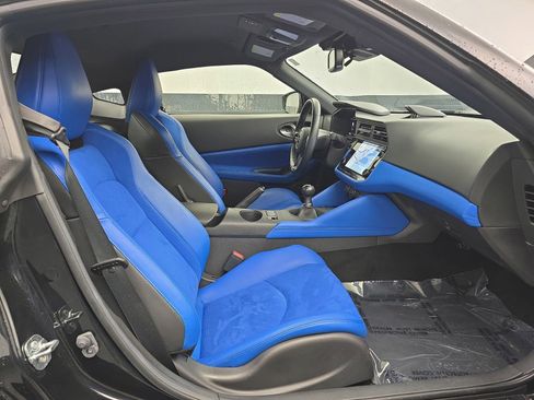Used 2024 Nissan Z Performance w/ Floor Mat Package RWD image 36