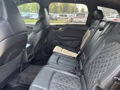 Used 2023 Audi SQ7 Premium Plus AWD/4WD image 21