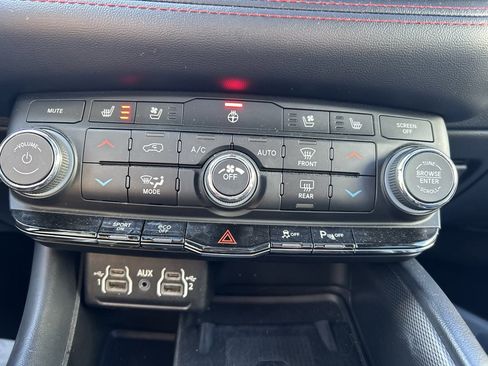 Used 2023 Dodge Durango R/T image 22