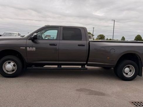 Used 2017 RAM 3500 Tradesman w/ Popular Equipment Group AWD/4WD image 2