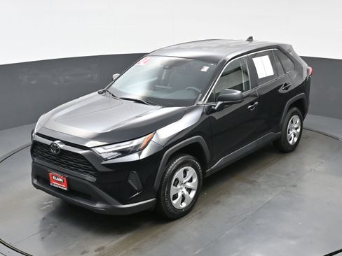 Used 2024 Toyota RAV4 LE image 34