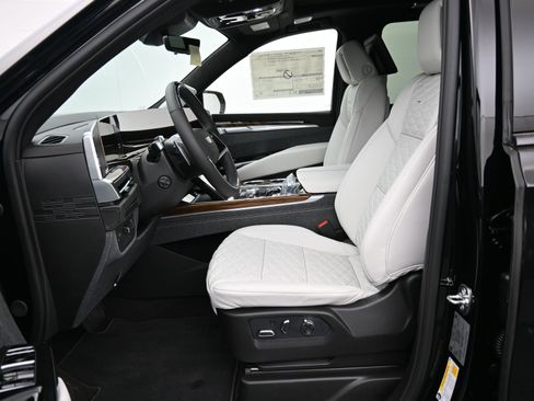 New 2026 Cadillac Escalade ESV Platinum Sport image 11
