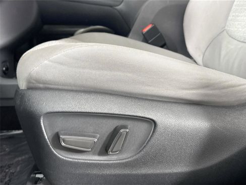 Certified 2024 Toyota Sienna LE image 26