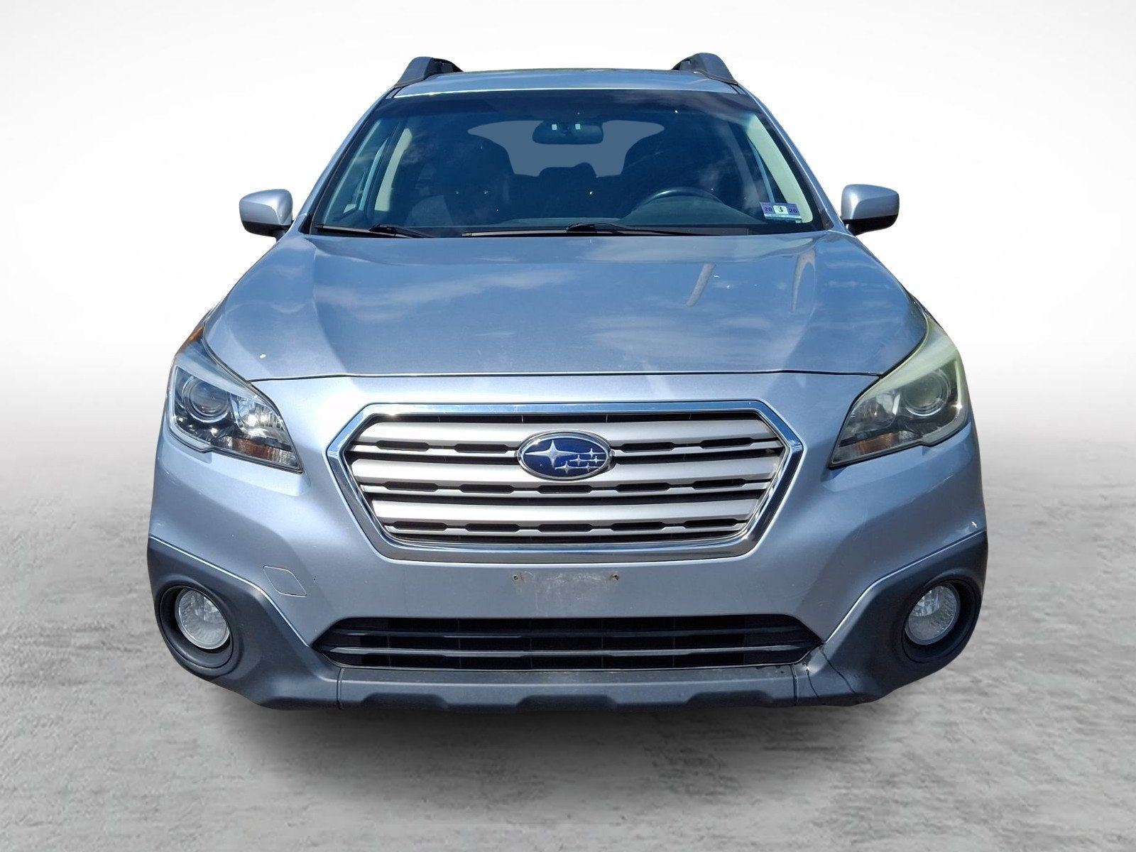 Used 2015 Subaru Outback 2.5i Premium AWD/4WD image 2