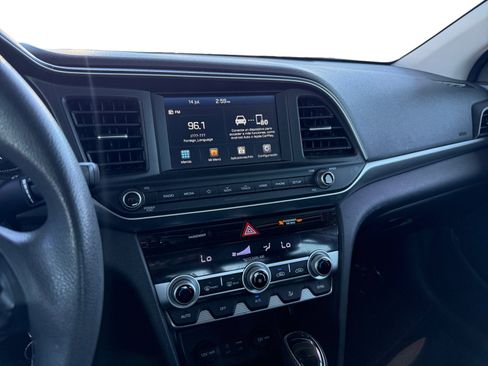 Used 2020 Hyundai Elantra SEL w/ Cargo Package (C1) FWD image 15