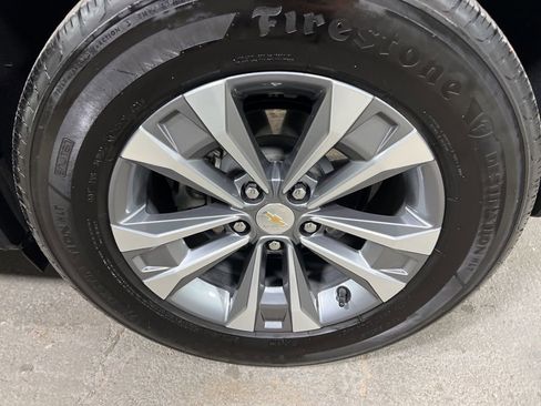 Used 2025 Chevrolet Equinox LT image 36