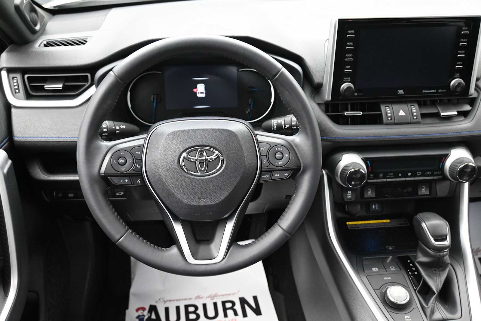 Used 2019 Toyota RAV4 XSE AWD/4WD image 22