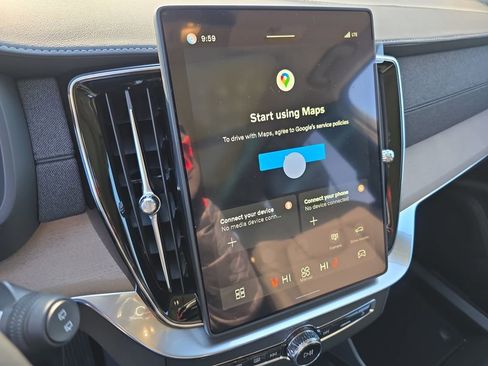 New 2026 Volvo XC90 B6 Plus w/ Protection Package Premier image 16