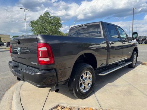 Used 2023 RAM 2500 Laramie AWD/4WD image 6