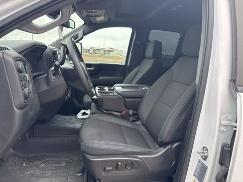 Used 2024 Chevrolet Silverado 2500 Custom w/ Custom Convenience Package image 7