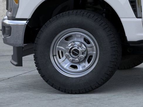 New 2026 Ford F350 XL w/ FX4 Off-Road Package AWD/4WD image 19