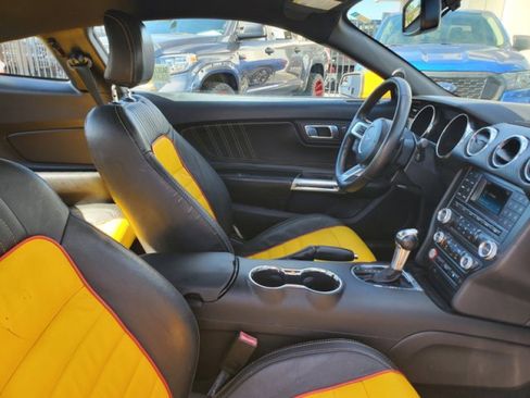 Used 2015 Ford Mustang Coupe w/ Enhanced Security Package image 28