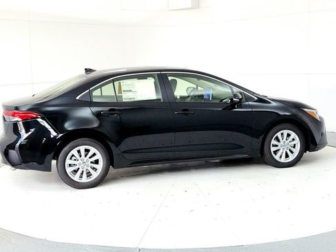 New 2026 Toyota Corolla XLE FWD image 6