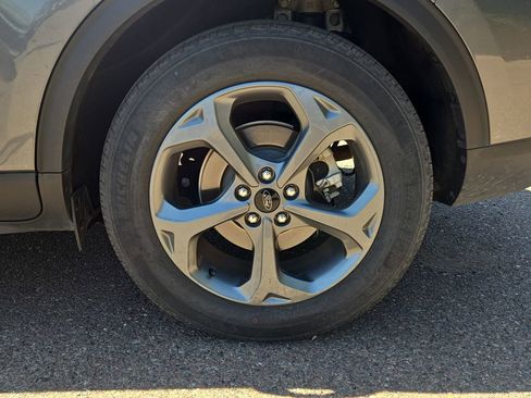 Used 2025 Ford Escape ST-Line FWD image 18