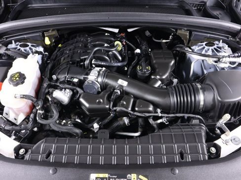 Used 2024 Jeep Grand Cherokee Laredo AWD/4WD image 42