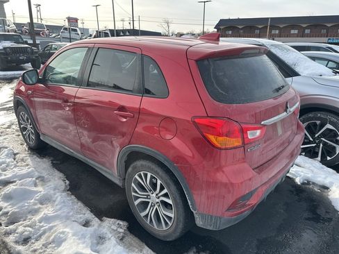 Used 2018 Mitsubishi Outlander Sport ES image 5