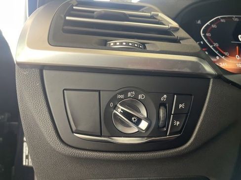 Used 2024 BMW X3 xDrive30i w/ Premium Package image 12