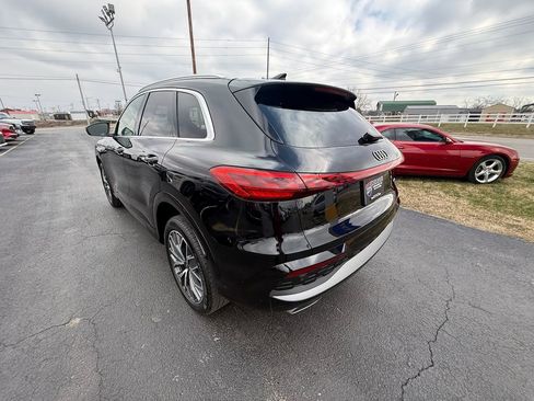 Used 2025 Audi Q5 Premium Plus w/ Premium Plus image 6