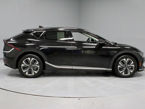 Used 2024 Kia EV6 Light AWD/4WD image 13