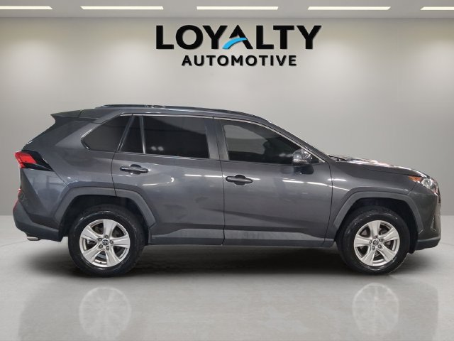 Used 2020 Toyota RAV4 XLE w/ Convenience Package FWD image 6