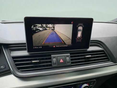 Used 2018 Audi SQ5 Premium Plus w/ Navigation Package image 36