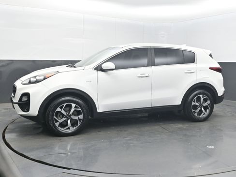 Used 2020 Kia Sportage LX AWD/4WD image 4