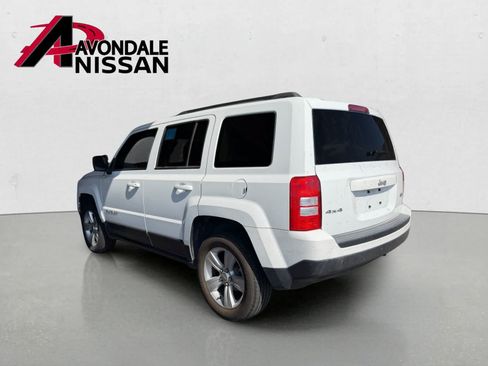 Used 2016 Jeep Patriot Latitude AWD/4WD image 2