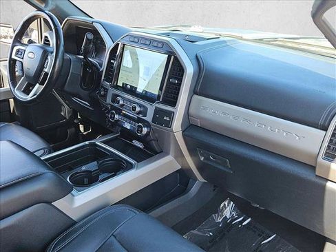 Used 2022 Ford F250 Lariat w/ Lariat Ultimate Package AWD/4WD image 27