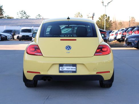 Used 2014 Volkswagen Beetle TDI image 6