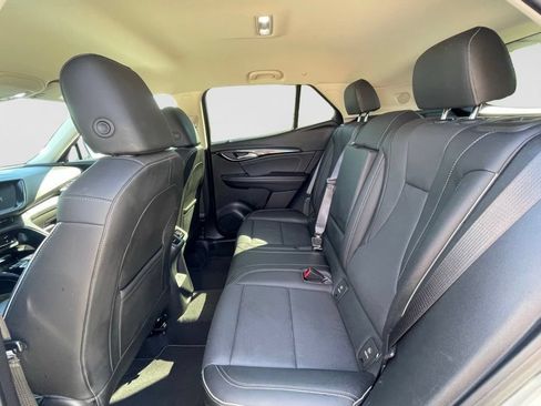 Used 2023 Buick Envision Essence AWD/4WD image 19