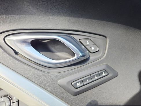 Used 2021 Chevrolet Camaro SS RWD image 37