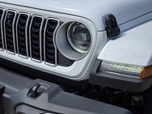 New 2025 Jeep Wrangler Sahara image 8
