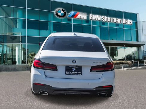 Certified 2023 BMW 530e w/ M Sport Package RWD image 5