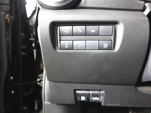 Certified 2025 Nissan Versa S w/ Trunk Package image 15