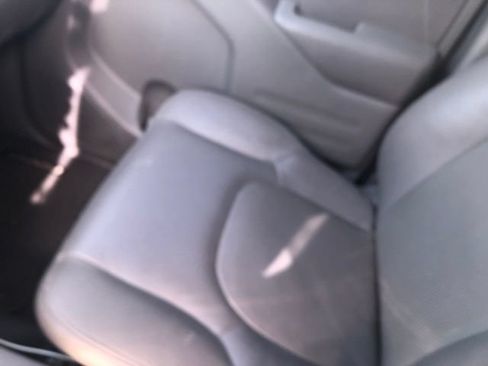 Used 2019 Nissan Frontier SL RWD image 25