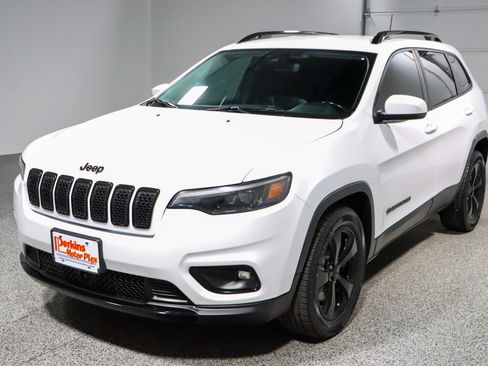 Used 2021 Jeep Cherokee Latitude Plus image 30