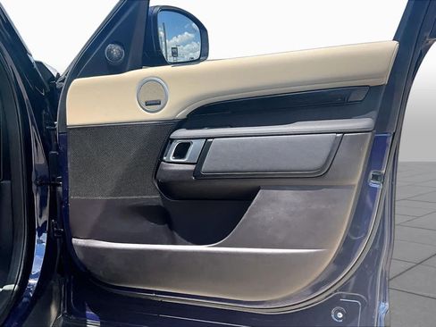 Used 2018 Land Rover Discovery SE AWD/4WD image 23