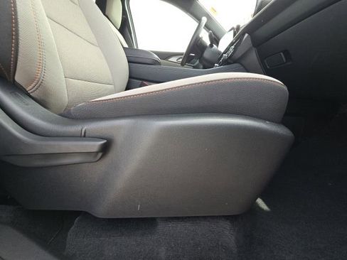 Used 2024 Chevrolet Traverse LT FWD image 20